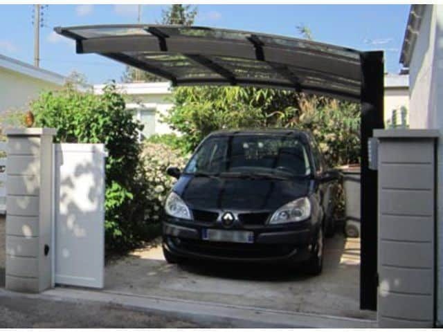 Abri voiture : un outil indispensable pour chaque  voiture ?